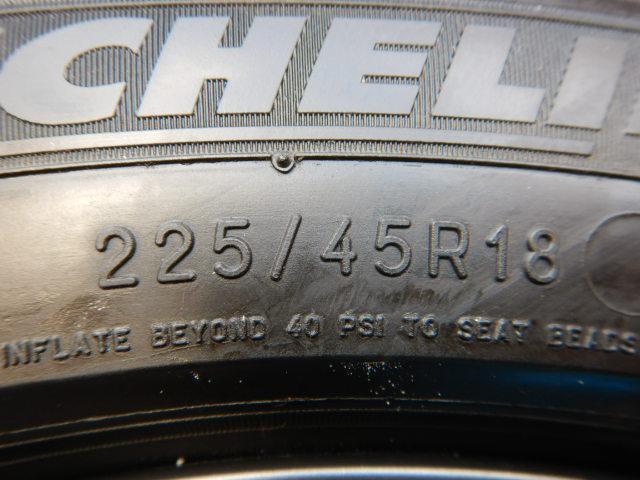 ＢＭＷ現行３シリーズ用１８インチ入庫しました！
ＭＡＫルフトＦＦ　１８インチ　ランフラットタイヤ付き
３シリーズ（Ｇ２０，Ｇ２１）などに！