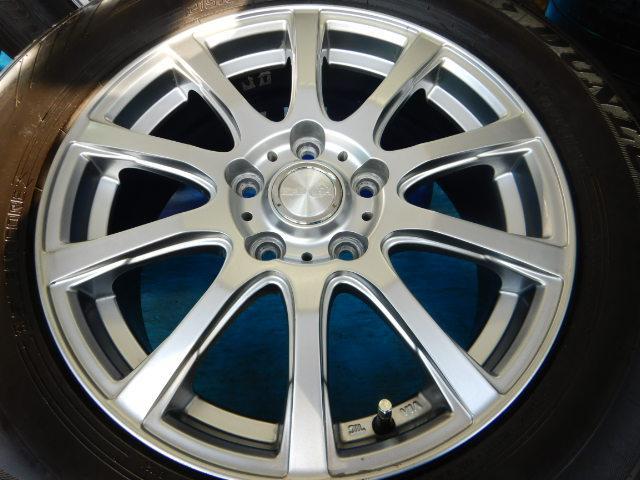 エスティマ、クラウン、オデッセイなどに装着できる１６インチ入庫です。
ＬＡＹＣＥＡ　１６インチ　ダンロップルマンⅤ付き