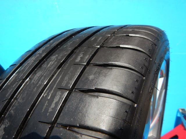 ＢＭＷ４シリーズＭスポーツオプション純正１９インチ入庫しました！
ＢＭＷ純正ダブルスポーク４４２Ｍ　ミシュラン付き！