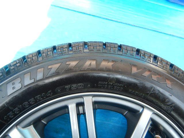 ブリヂストン製スタッドレスタイヤ付き軽自動車用１４インチセット入庫です！
ＢＡＬＭＩＮＵＭ　１４インチ　ブリヂストンブリザック付き
ＮＢＯＸ，ＮＷＧＮ，ＮＯＮＥ，タント、ムーヴ、ワゴンＲ，スペーシア、デイズ、ｅＫワゴンなどに！