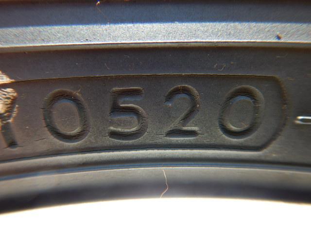 ボルボ純正16インチ入庫です。
V70,V40クロスカントリーなどに装着できます。