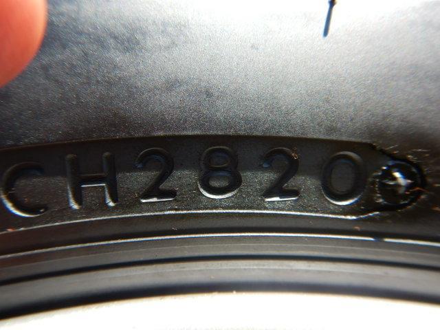 ボルボ純正16インチ入庫です。
V70,V40クロスカントリーなどに装着できます。