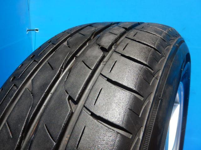 ボルボ純正16インチ入庫です。
V70,V40クロスカントリーなどに装着できます。