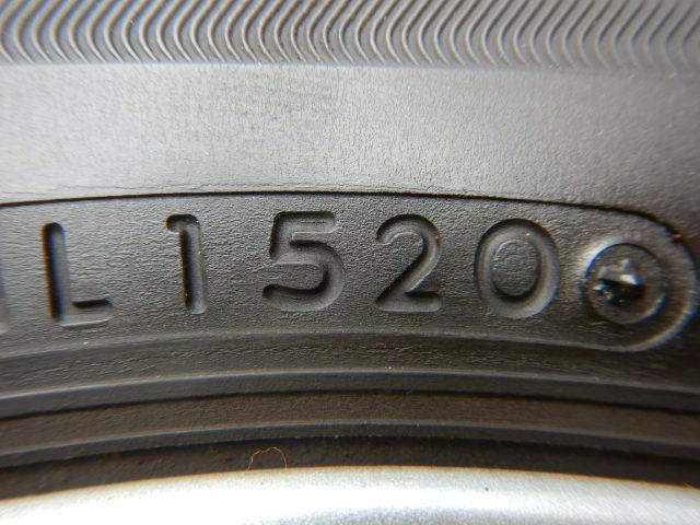 トヨタウィッシュ純正アルミ15×6J+50 サマータイヤ195/65R15