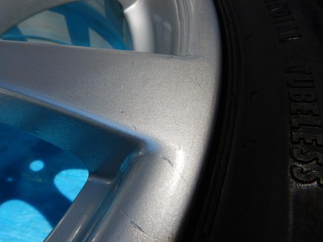 BMW3シリーズオプション純正17インチ入庫しました!
BMW純正Vスポーク395 17インチ
3シリーズ、4シリーズ,X1(E84)などに