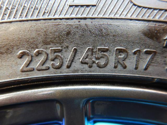 ゴルフなどに装着できる17インチスタッドレスセット入庫しま ゴルフなどに装着できる17インチスタッドレスセット入庫しま