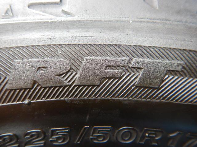 BMW3シリーズラグジュアリー純正17インチ入庫です!
BMW純正マルチスポーク414 17インチ ブリヂストンランフラット付き