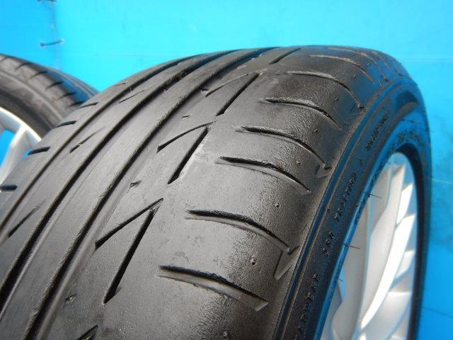 BMW3シリーズラグジュアリー純正17インチ入庫です!
BMW純正マルチスポーク414 17インチ ブリヂストンランフラット付き