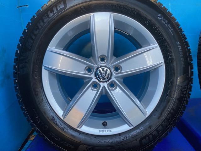 Volkswagen純正アルミホイール+ミシュランスタッドレスタイヤセット