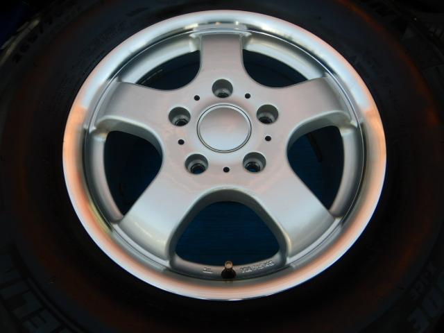 メルセデスベンツGクラス用16インチスタッドレスセット入庫 メルセデスベンツGクラス用16インチスタッドレスセット入庫
