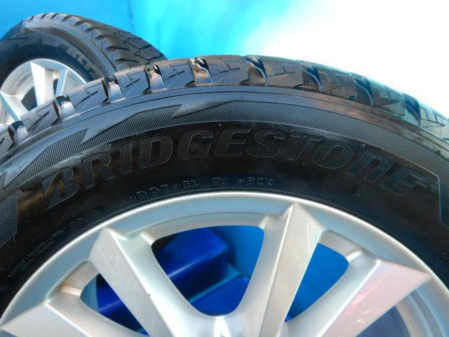 BMW　X5、X6に装着できる１８インチスタッドレスセット入庫です！
BMW純正ダブルスポーク４４６　１８インチ　ブリヂストンスタッドレス付き！