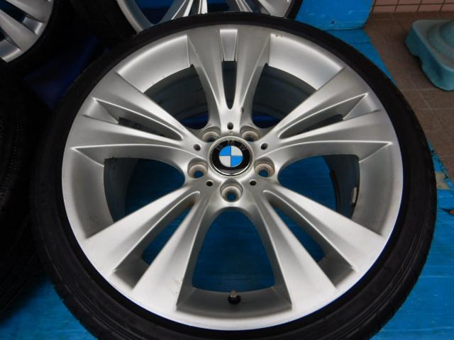 BMW　X3純正が３シリーズ、４シリーズ、X1などに流用できる１９インチ入庫です！
BMW純正ダブルスポーク３０８　１９インチ