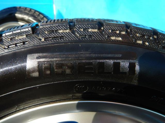 BMW３シリーズ、１シリーズ、Z4、Z3などに装着できる１６インチスタッドレスセット入庫です！
BMW純正エリプソイド４６　１６インチ　ピレリスタッドレス付！