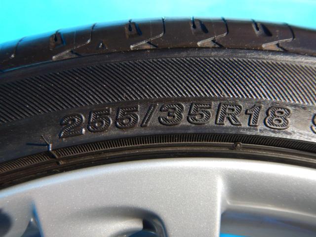 BMW３シリーズ、Z4に流用できる５シリーズMスポーツ純正１８インチ入庫です！
BMW純正ダブルスポーク３５０M　１８インチ　ブリヂストンレグノ付！