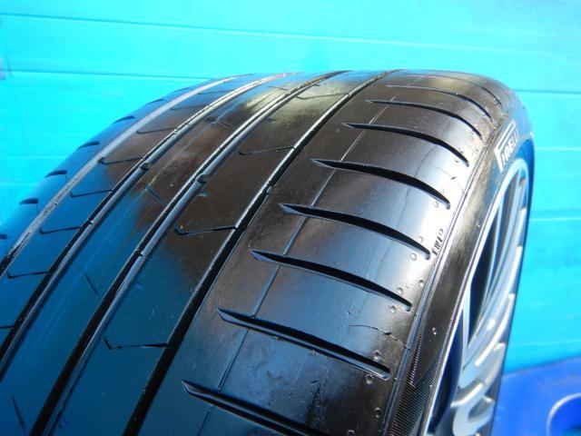 BMW7シリーズ(G11、G12)オプション21インチ純正入庫です!
BMW純正マルチスポーク629 21インチ ピレリランフラット付!