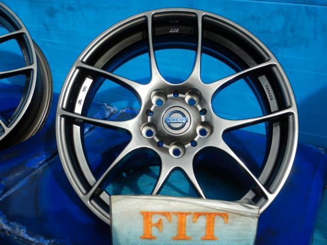 日産リーフオプション純正のBBS-RF17インチ入庫です！
リーフ純正オプションBBS-RF　１７インチ　鍛造ホイール！
リーフ、セレナ、エクストレイル、エルグランド、キックス、セフィーロ、ステージアなどに！