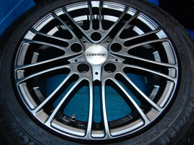 BMW１シリーズ、２シリーズクーペ、３シリーズ、Z4、Z3などに装着できる１６インチスタッドレスセット入庫です！
ハルトゲウルティマ　１６インチ　ミシュランスタッドレス付！