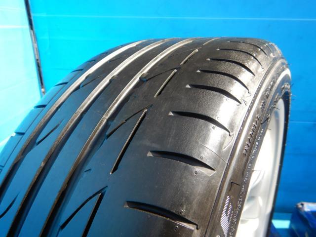 BMW3シリーズMスポーツ純正１７インチ入庫です！
BMW純正ダブルスポーク６８M　１７インチ　ブリヂストンランフラット付！
BMW　３シリーズ、１シリーズ、Z4、Z3などに！