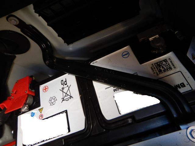 BMW３シリーズ（F30系）バッテリー交換