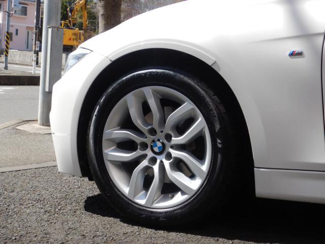 ３シリーズ　装着例です
BMW　X3純正をタイヤサイズを変更して３シリーズ用になっているセットを
３シリーズに試着してみました！