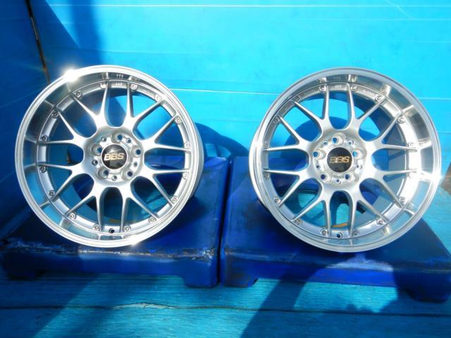５シリーズ　パーツ情報
未使用のBMW５シリーズ用BBS１８インチ２本組入庫です！
BBS　RS-GT　１８インチ