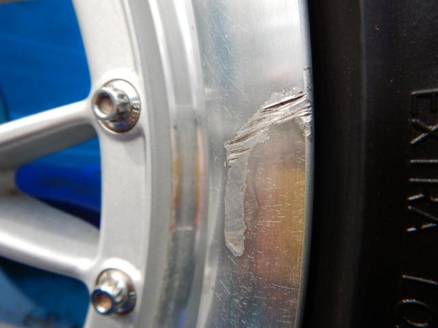 シルビア　パーツ情報
PCD114.3ー4穴車用のBBS16インチ入庫です！
BBS　RSⅡ　１６インチ　バリ山タイヤ付！
シルビア、１８０SX、スカイライン、プリメーラ、ローレル、セフィーロなどに！