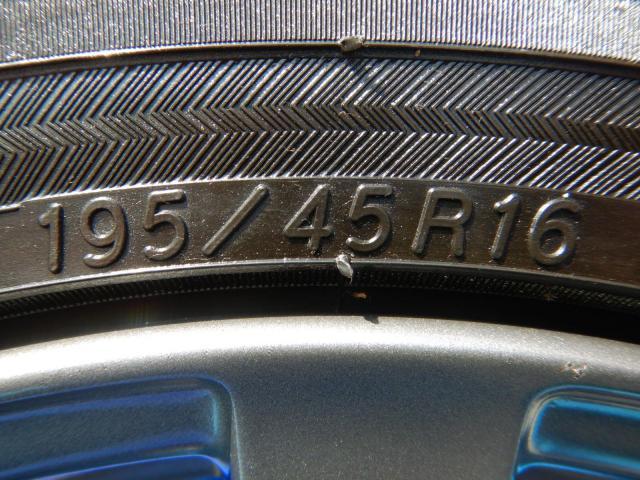 アバルト595 パーツ情報 アバルト純正スタッドレスセット入庫 アバルト595 パーツ情報 アバルト純正スタッドレスセット入庫