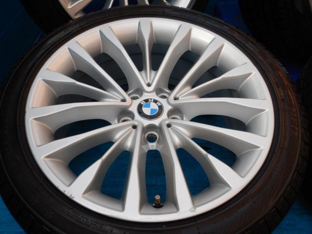３シリーズ　パーツ情報
BMW3シリーズ、4シリーズ、2シリーズクーペに装着できる18インチ純正スタッドレスセット入庫です！
BMW純正ダブルスポーク６３２　１８インチ　KENDAスタッドレス付！