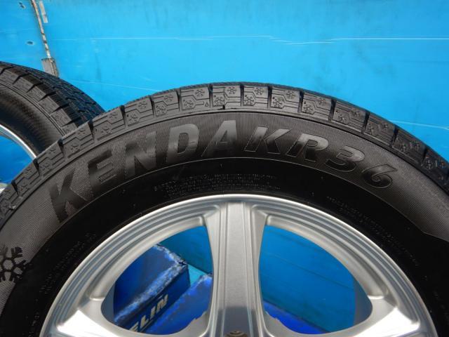 トヨタ アルファード パーツ情報
アルファード、ヴェルファイア、エクストレイルなどに装着できる16インチスタッドレスセット入庫です!
Balminum 16インチ 溝たっぷりスタッドレス付!