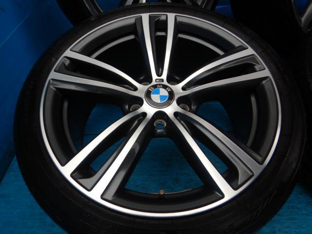 BMW 3シリーズ パーツ情報
BMW3、4シリーズのオプション19インチ純正入庫です!
BMW純正ダブルスポーク442M 19インチ ブリヂストンポテンザ付!