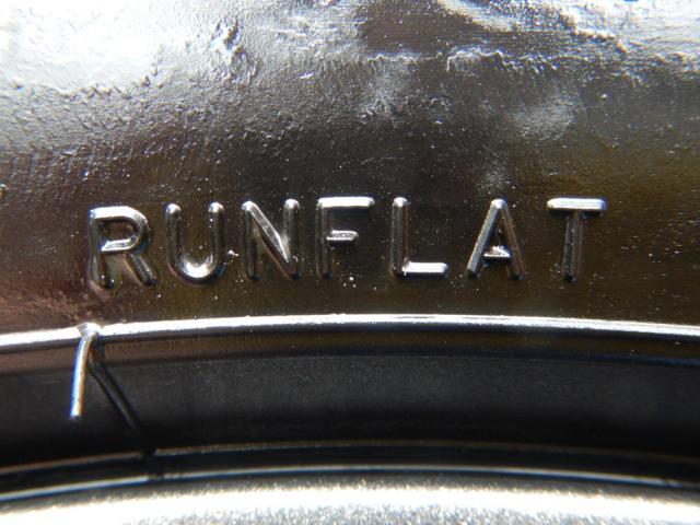 BMW 3シリーズ パーツ情報
BMW3シリーズ、4シリーズ、X1に装着できる17インチランフラットスタッドレスセット入庫です!
スパルコバラーレ 17インチ ダンロップランフラットスタッドレス付!