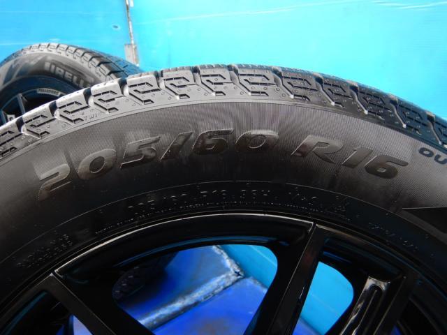 BMW 2シリーズ パーツ情報
BMWアクティブツアラー、グランツアラー用の16インチスタッドレスセット入庫です!
ケレナーズJr.GF5 16インチ ピレリスタッドレス付!