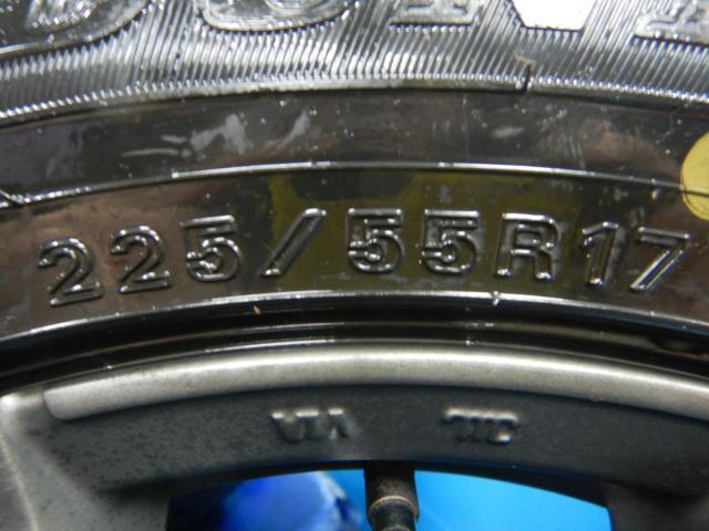 ＢＭＷ　５シリーズ　パーツ情報
BMW5シリーズ（F10系）などに装着できる17インチスタッドレスセット入庫です！
OZ-MSW85　17インチ　ダンロップスタッドレス付！