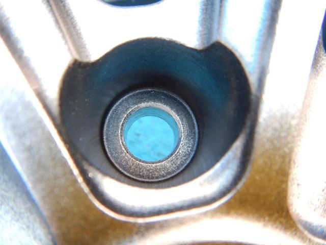 トヨタ ノア パーツ情報
現行の90系ノア、VOXY、プリウスαなどに装着できる新品スタッドレス付16インチセット入庫です!
GRASS 16インチ 新品スタッドレス付!