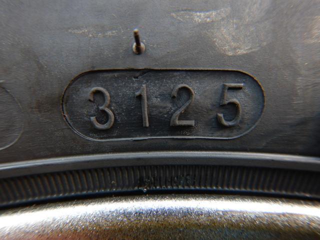 トヨタ ノア パーツ情報
現行の90系ノア、VOXY、プリウスαなどに装着できる新品スタッドレス付16インチセット入庫です!
GRASS 16インチ 新品スタッドレス付!