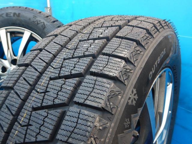 トヨタ ノア パーツ情報
現行の90系ノア、VOXY、プリウスαなどに装着できる新品スタッドレス付16インチセット入庫です!
GRASS 16インチ 新品スタッドレス付!