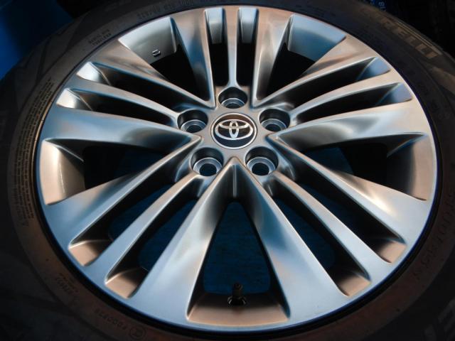 トヨタ アルファード パーツ情報
現行アルファード・ヴェルファイア純正の新車外しホイール&新品スタッドレスタイヤのセット入庫です!
現行40系アルファード・ヴェルファイア純正 18インチ ピレリ新品スタッドレス付!