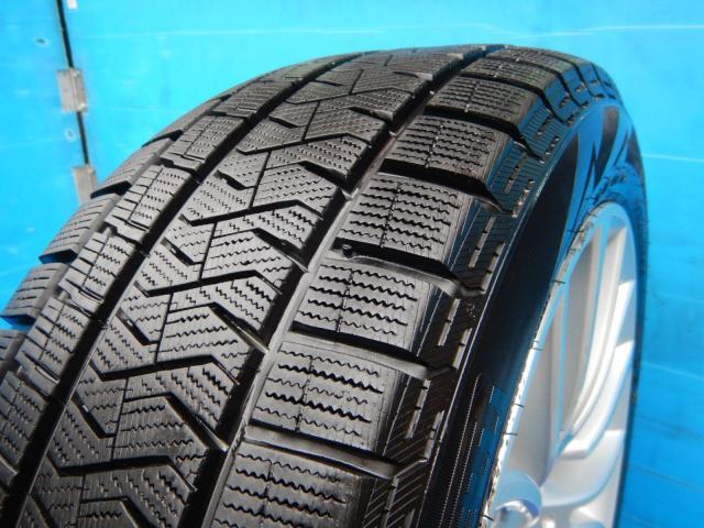 BMW 5シリーズ パーツ情報
BMW5シリーズ、6シリーズに装着できる18インチ純正スタッドレスセット入庫です!
BMW純正マルチスポーク454 18インチ ピレリランフラットスタッドレス付!