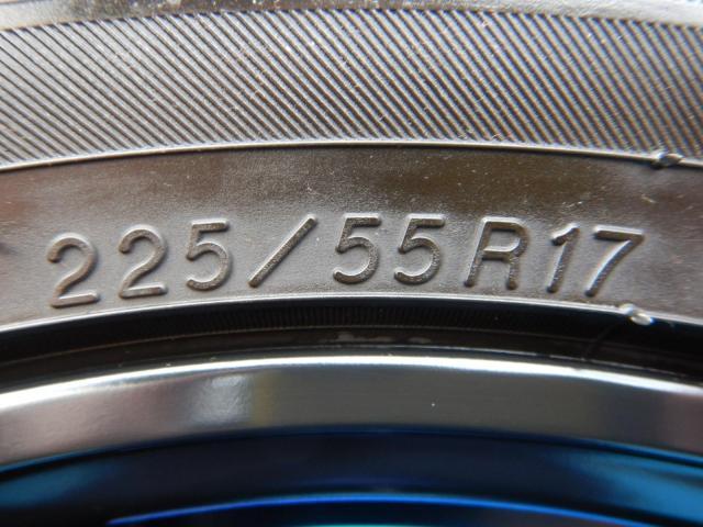 ＢＭＷ　Ｘ１　パーツ情報
BMW X1、X2、ミニクロスオーバーに装着できる17インチスタッドレスセット入庫です！
ケレナーズJr.E5　17インチ　ヨコハマスタッドレス付！