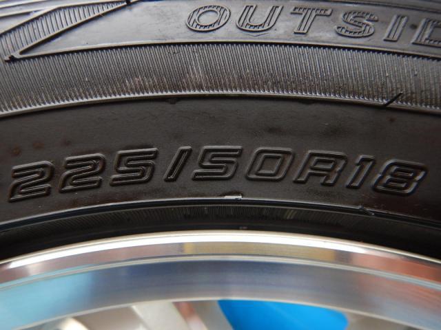 トヨタ　ハイエースバン　パーツ情報
ハイエース、レジアスエースに装着できる深リム18インチセット入庫です！
AKUT　ZERO-BREAK-X　18インチ