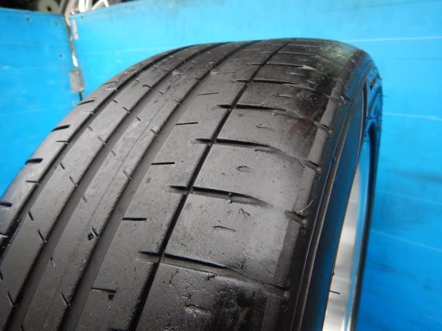 トヨタ　ハイエースバン　パーツ情報
ハイエース、レジアスエースに装着できる深リム18インチセット入庫です！
AKUT　ZERO-BREAK-X　18インチ