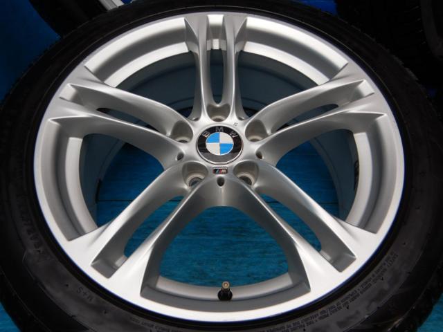 ＢＭＷ　５シリーズ　パーツ情報
BMW5シリーズ後期型Mスポーツ純正18インチスタッドレスセット入庫です！
BMW純正ダブルスポーク613M　18インチ
