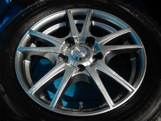 トヨタ　ノア　パーツ情報
ノア、VOXY、ステップワゴンなどに装着できる15インチスタッドレスセット入庫です！
Zack-JP115　15インtに　ダンロップスタッドレス付！