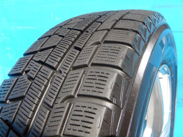 トヨタ　プリウス　パーツ情報
プリウス、ウィッシュ、プレミオ、カローラなどに装着できる15インチスタッドレスセット入庫です！
Laycea　15インチ　ヨコハマスタッドレス付！