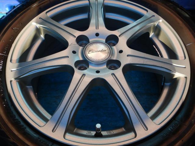 ホンダ　フィット　パーツ情報
フィット、アクア、キューブなどに装着できる溝たっぷり15インチスタッドレスセット入庫です！
Exceeder　15インチ　ブリヂストンスタッドレス付！