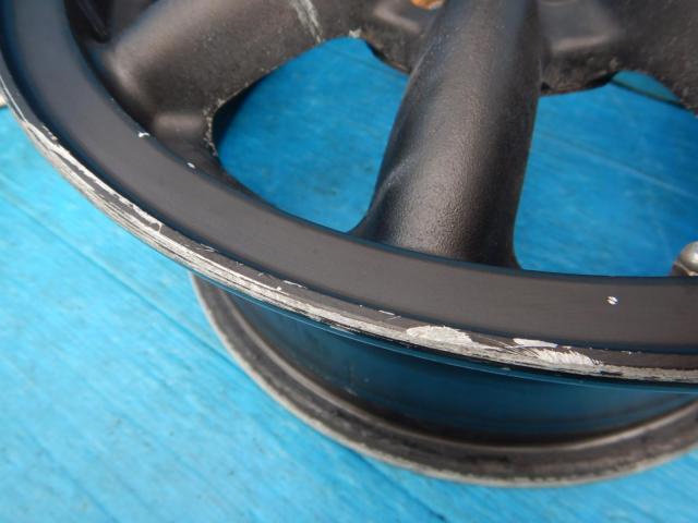 マツダ　ロードスター　パーツ情報
ロードスター、マーチ、ヴィッツなどに装着できる14インチ入庫です！
ブラックレーシング　14インチ