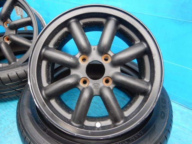 マツダ　ロードスター　パーツ情報
ロードスター、マーチ、ヴィッツなどに装着できる14インチ入庫です！
ブラックレーシング　14インチ