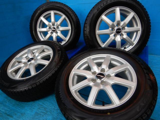 トヨタ　シエンタ　パーツ情報
シエンタ、20プリウスなどに装着できる15インチスタッドレスセット入庫です！
SIBILLA　15インチ　ブリヂストンスタッドレス付！