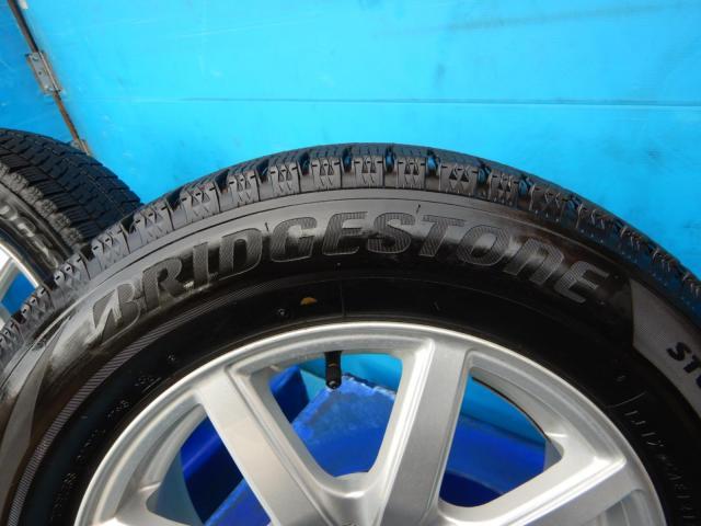 トヨタ　シエンタ　パーツ情報
シエンタ、20プリウスなどに装着できる15インチスタッドレスセット入庫です！
SIBILLA　15インチ　ブリヂストンスタッドレス付！