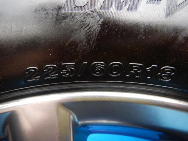 トヨタ　ハリアー　パーツ情報
ハリアー、RAV4、レクサスNXなどに装着できる18インチスタッドレスセット入庫です！
ハリアー純正　18インチ　ブリヂストンスタッドレス付！